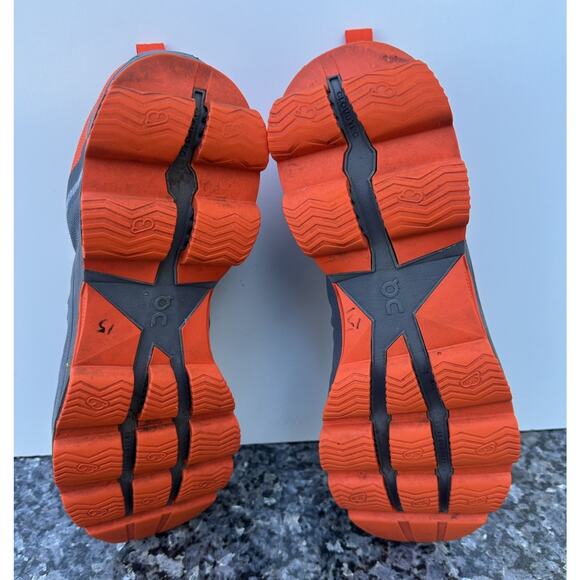 Athletic_Shoes